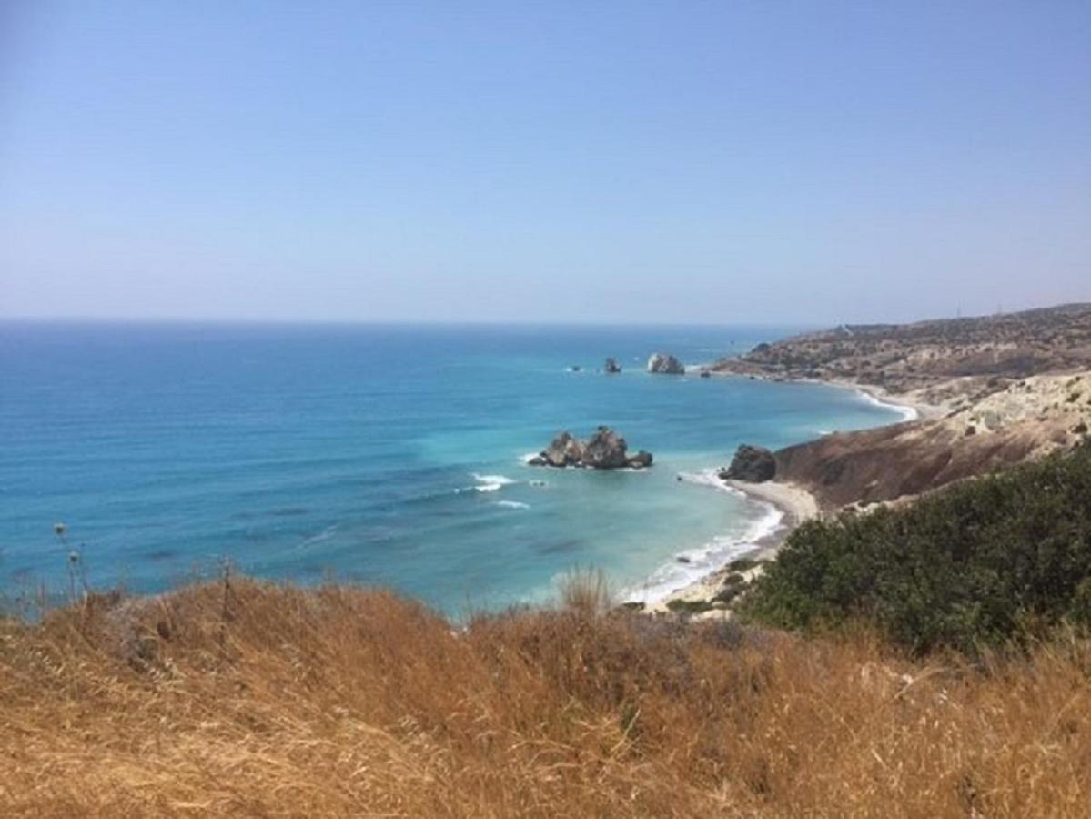 Pleasantly Furnished Apartment B201 With Large Terrace, Wi-Fi & Android Tv Peyia Exterior photo