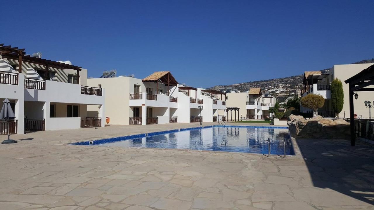 Pleasantly Furnished Apartment B201 With Large Terrace, Wi-Fi & Android Tv Peyia Exterior photo